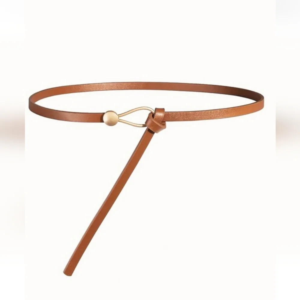 Elegant Brown Belt with Gold Accent